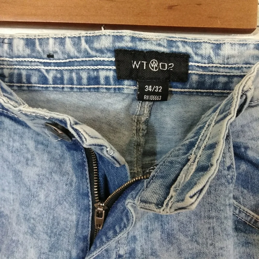 WT02 Distressed Medium Light Fade Wash Casual Streetwear Mens Fashion Jeans